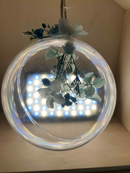 Boule de Noël personnalisée avec fleurs séchées 🌸